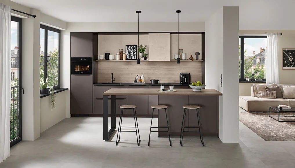 Modern Kitchen Colour Schemes for UK Homes