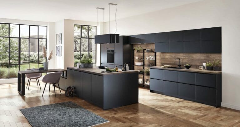 Open Plan or Traditional Kitchens: Which Kitchen Layout is Right for You? 