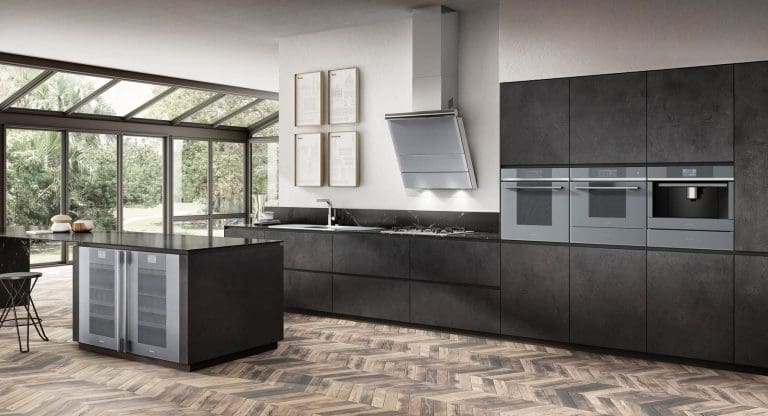Smeg Linea Silver Glass Vivo Max Touch Screen 60Cm Ovens 45 Cm Microwave Combination Oven Warming Drawer Hob Hood Wine Cooler Www.staffordshirekitchens.com 2 | My Kitchen Specialist