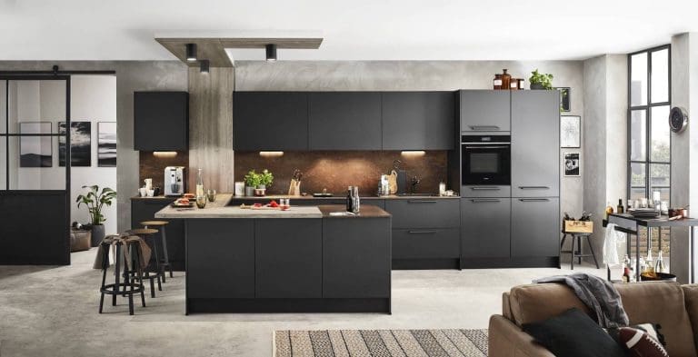 Nobilia Dark Modern Kitchen | My Kitchen Specialist